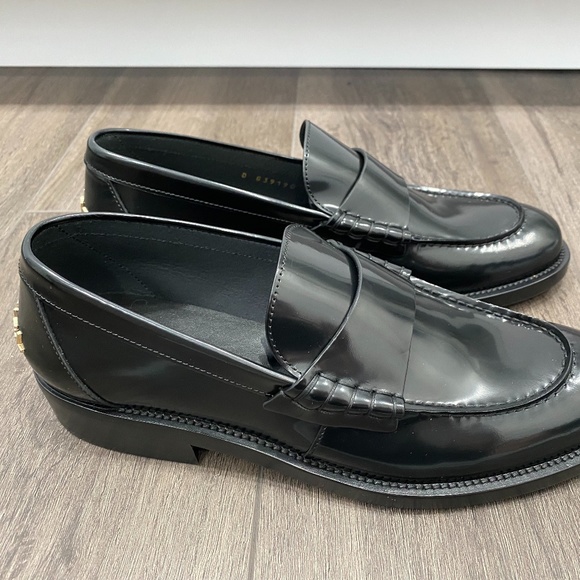 2023 CHANEL BLACK LEATHER LOAFERS OXFORD SHOES 38 NEW - Picture 3 of 14